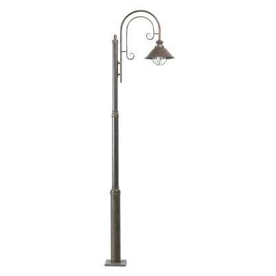 Floor lamp in oxidized steel with E27 socket in Begues.
