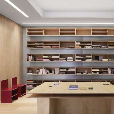 Recessed module 65mm wide with integrated LED and linkable