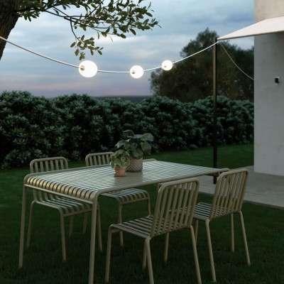 Linear outdoor garland with three lights, total length 6.5 meters.