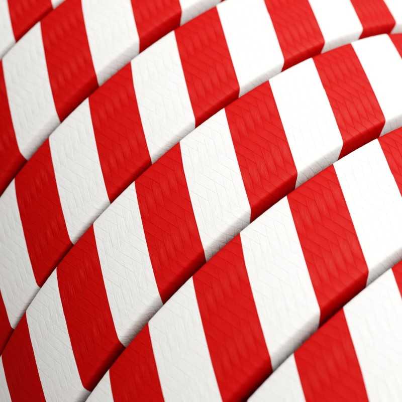 Flat red and white outdoor garland cable