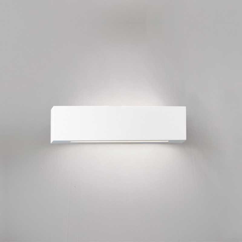 Wall lamp straight plaster 220mm x 75mm x 75mm with double outlet