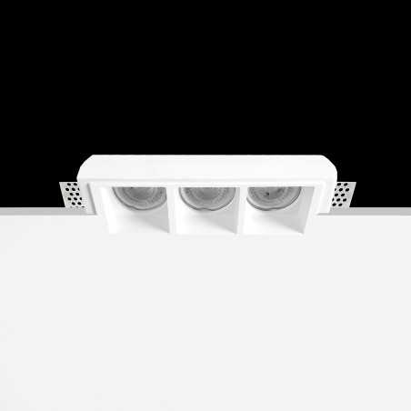 Triple plaster GU10 spotlight 210mm x 52mm and height 92mm